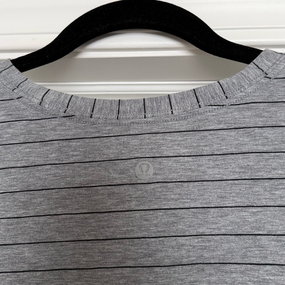 Lululemon Love Crew Gray Stripe Tee | 10/12 - Picture 5 of 7